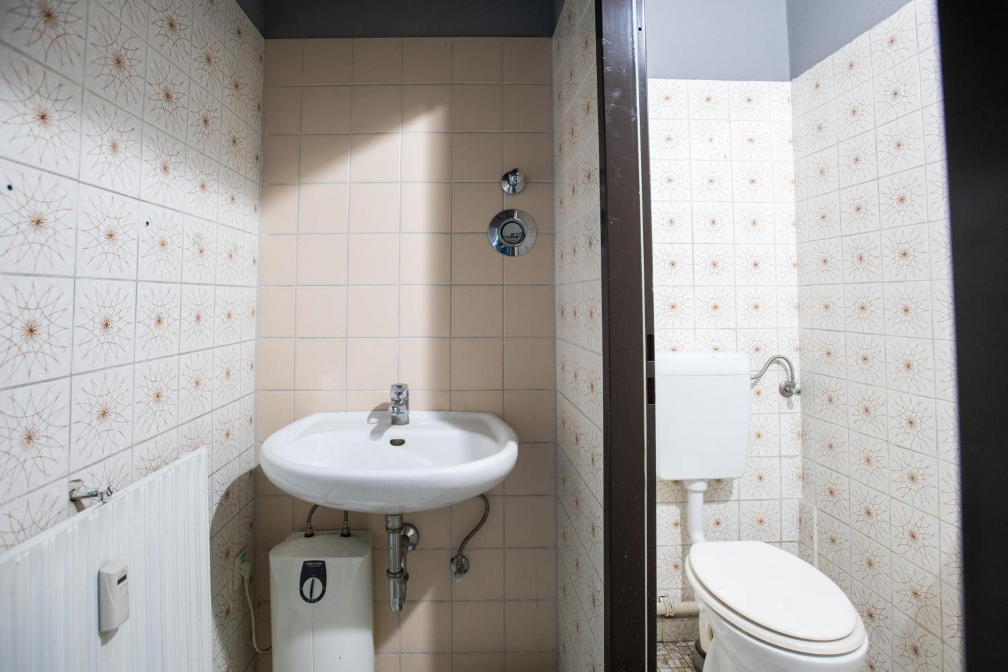 Wallyard Concept Hostel *